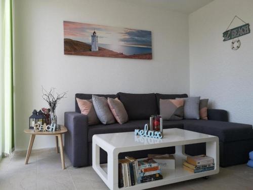 Lumbarda Apartment | Lumbarda Resort Apartments - Superior Apartment with Mountain View E2