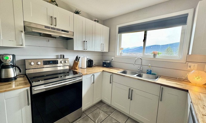 Lumby House | Lumby -Your Home Away from Home