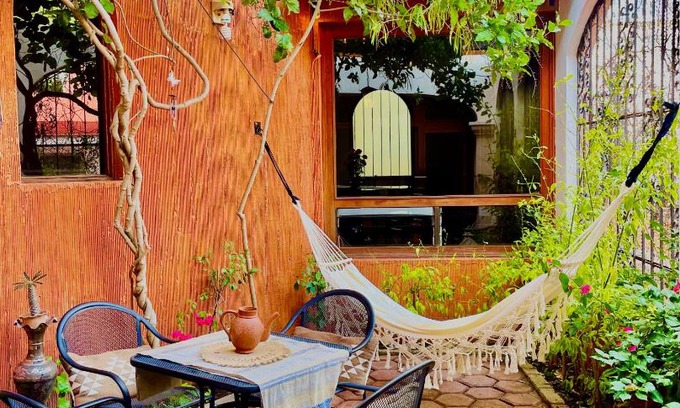 Barrio de Xochimilco Villa | Luminosa casa en barrio famoso