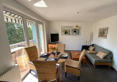 Kehl Apartment | Luminous apartment in Kehl near Strasbourg, conveniently located next to a tram stop with direct access to Strasbourg city centre