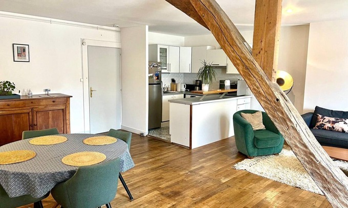 Les 3 Cites Apartment | Luminous apartment in the city center of Poitiers