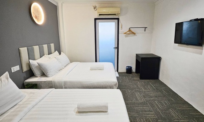 Tanjung Bungah Hotel | Luna Hotel by Moonknight