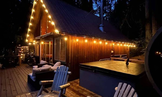 Lime Kiln Cabin | Luna's A-Frame - River & Spa