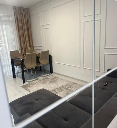 Sector 4 Apartment | LuNo Apartment