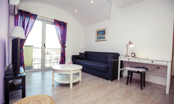 Cakovec Apartment | LURIA apartmens - self check in apartments