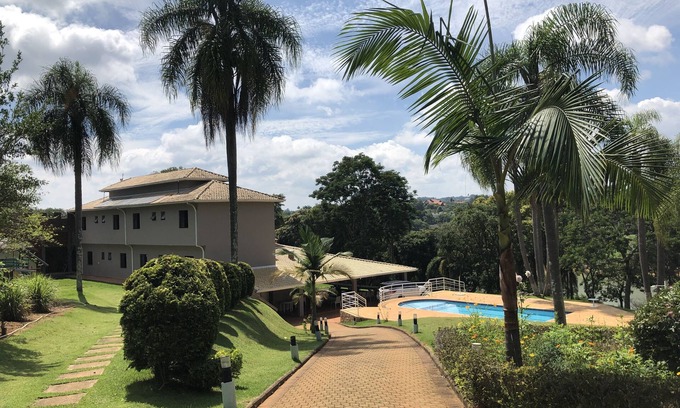 Sorocaba House | Lush Farm in front of the Dam - 13 suites and complete leisure