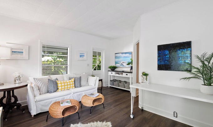Northwood Shores Cottage | Lush Tropical Sanctuary in Historic Northwood ,WPB!