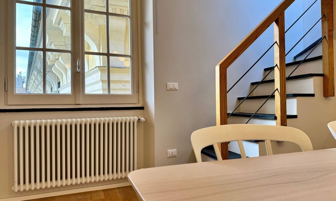 Pre Apartment | [lusso dei Rolli] Attico Pellicceria Con Terrazzo