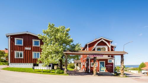 Rattvik Bed & Breakfast | Lustigsgården Boutique Hotel