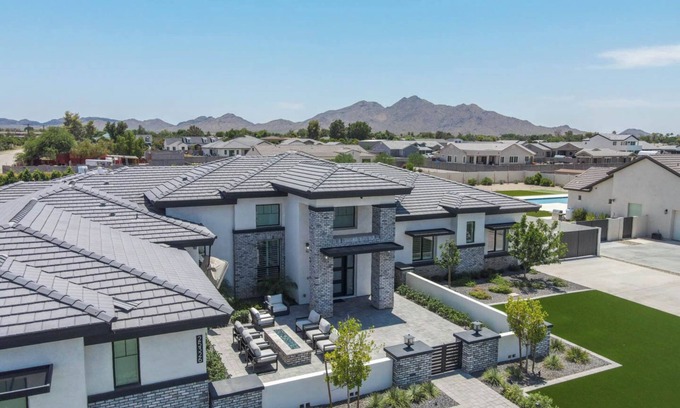 Chandler Heights Citrus House | Lux Family Villa: Pool/Spa Basketball & Pickleball