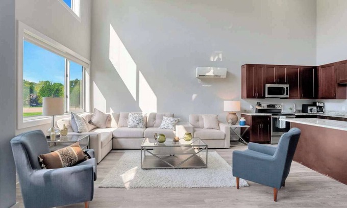Birmingham Apartment | Luxe Condo Overlooking Park