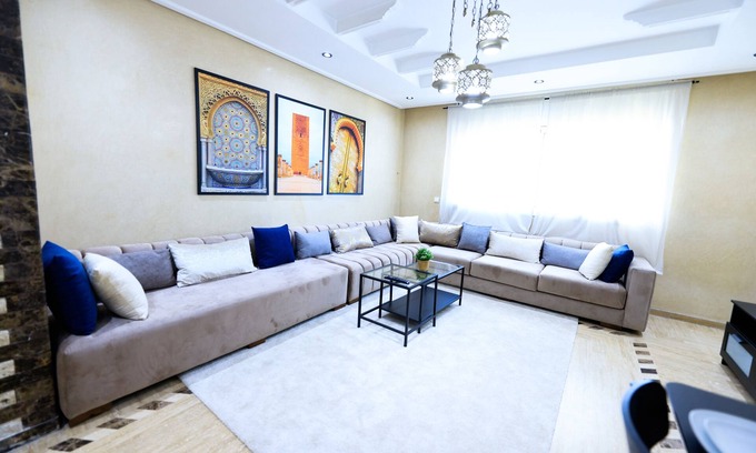 Agdal Apartment | Luxueux & traditionnel 2chambres/1min gare Agdal