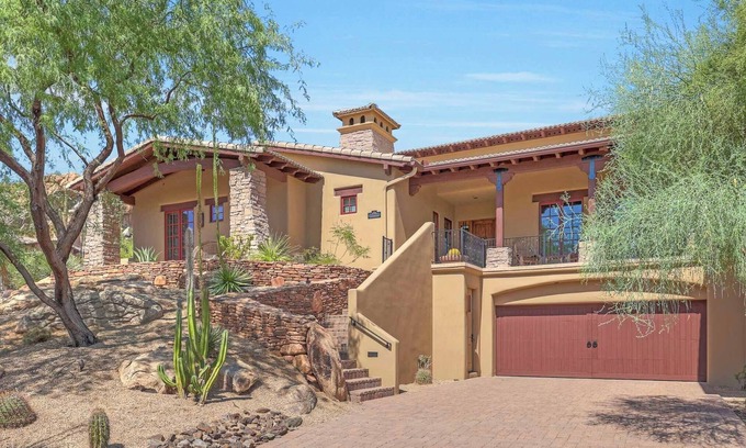 The Rocks Villa | Luxurious 3BR fully staffed Villa w/concierge & clubhouse in Scottsdale Peaks