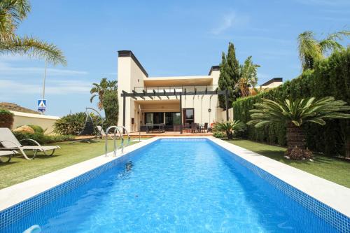 El Beal Villa | Luxurious 4 Bedroom Villa With Private Pool