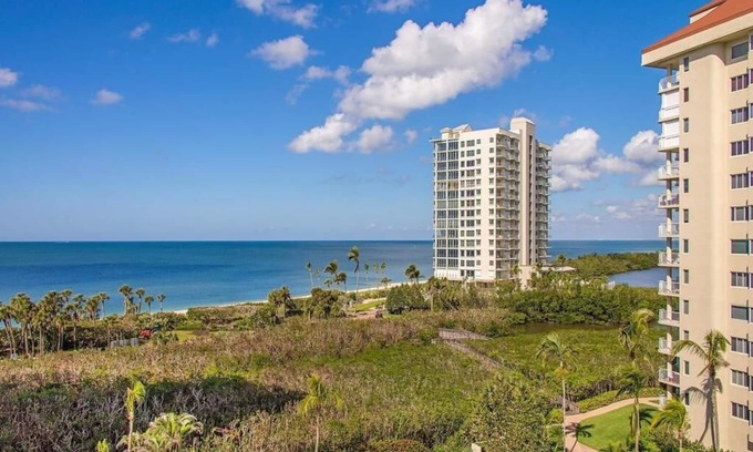 Park Shore Condo | Luxurious Beach Front Condo with Spectacular Views!