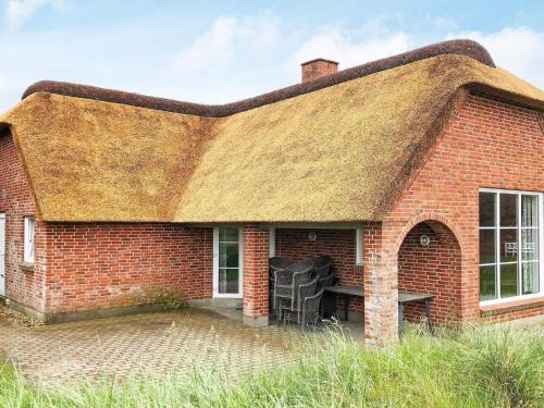 Blavand Strand House | Luxurious Beach Retreat in Blavand-By Traum