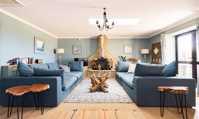 Frome House | Luxurious Complex: 2 barns together edge of Frome