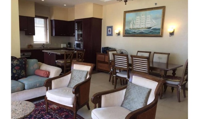 Flankers Condo | luxurious condo beach. front view & spa onsite