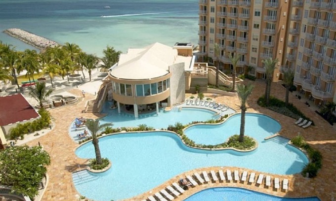 Palm Beach Hotel | Luxurious Divi Phoenix One Bedroom Villa. Full Resort Access!