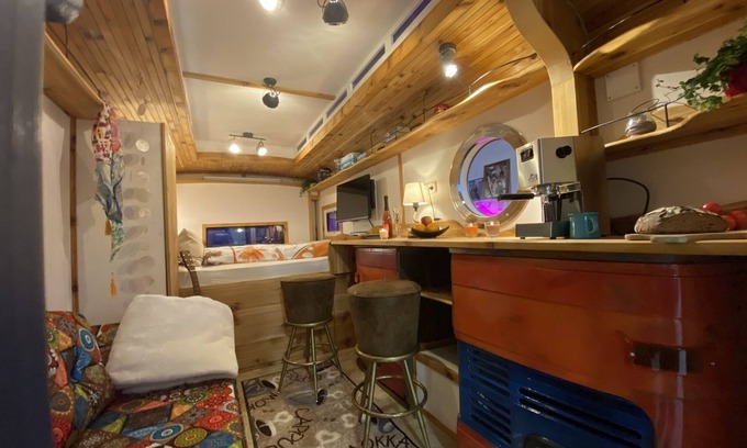 Tauberbischofsheim Apartment | Luxurious glamping mobile in Tauberbischofsheim