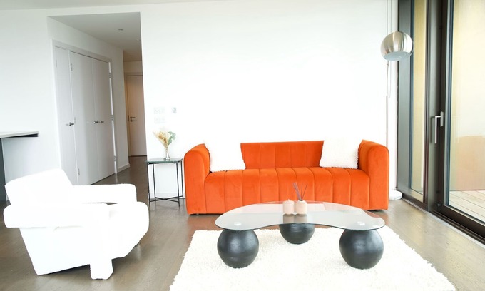 Queenstown Apartment | Luxurious Haven in Battersea