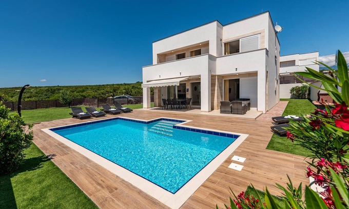 Kolanjski Gajac House | Luxurious home in Novalja