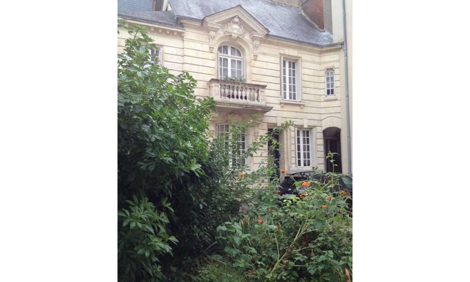 Decre-Cathedrale House | Luxurious mansion downton for 2 to 6 guests