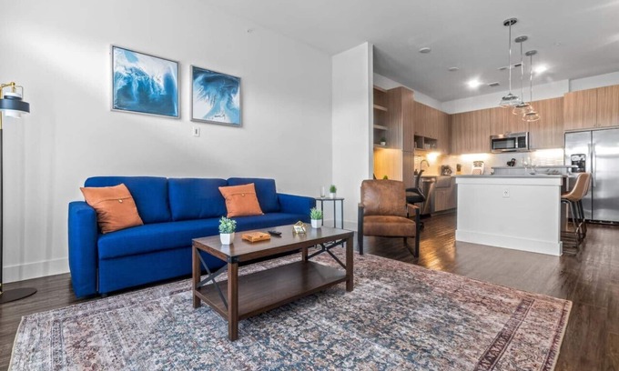 West Oak Hill Apartment | Luxurious New Unit|1Bd1Ba|Pool, Golf Sim 10