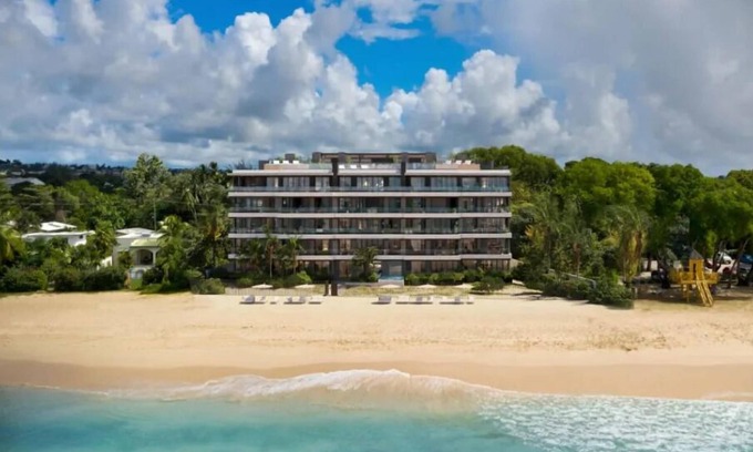Bridgetown Condo | Luxurious Oceanfront Condo with Rooftop Pool on Brighton Beach– Sleeps 4