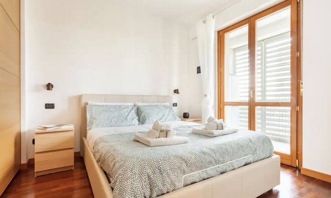 Vigentino Apartment | [Luxurious Penthouse] Near the Duomo, IEO and F. Prada