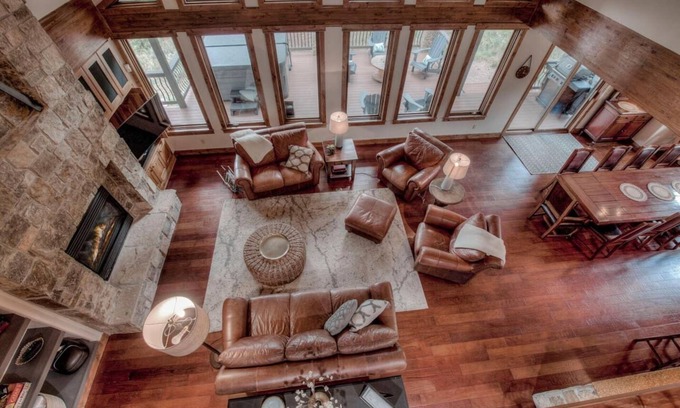 Three Peaks House | Luxurious private home in Raven Golf Club