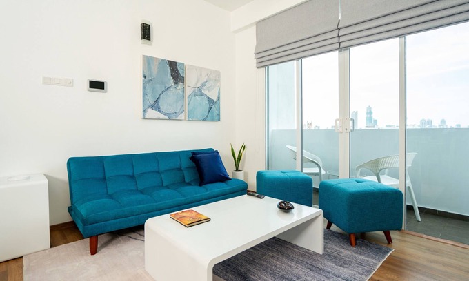 Wellawatta North Apartment | Luxurious three bedroom studio apartment in Colombo