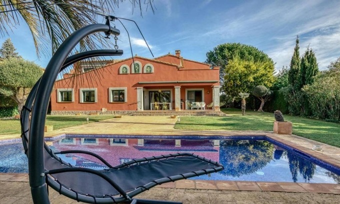 Perelada Villa | Luxurious Villa for 8 people in Peralada Golf course