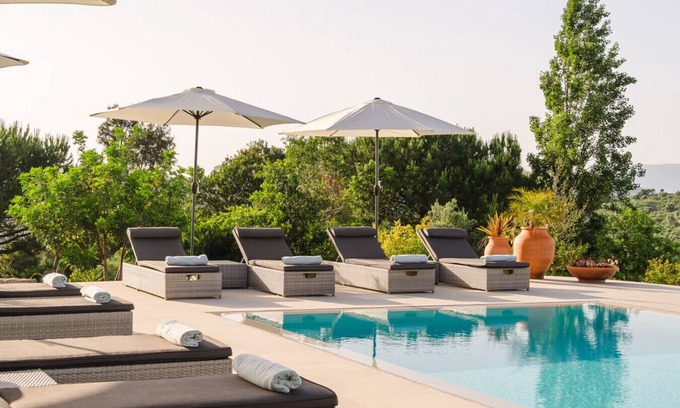 Triana House | Luxurious Wine Country Villa - Near Lisbon