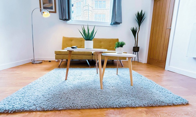 Pudsey Apartment | Luxury 1 bed apartment, sleeps 4, free parking.