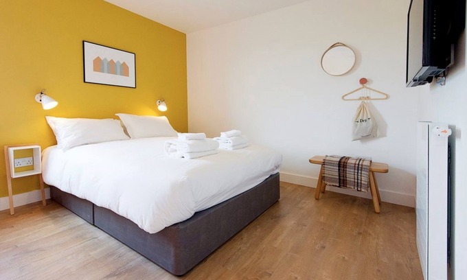John O'Groats Apartment | Luxury 1 Bed Room Stylish and contemporary double room with private bathroom within the iconic Inn a
