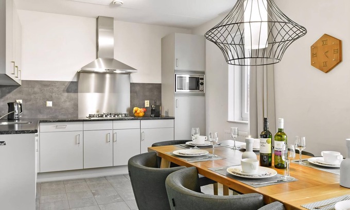 Municipality of Valkenburg aan de Geul Villa | Luxury 10-person villa in the holiday park Landal Kasteeldomein De Cauberg