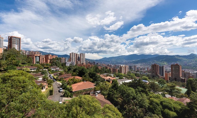 El Tesoro Apartment | Luxury 15th Floor Condo Amazing Views! EL POBLADO!