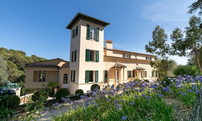 Villeneuve-Loubet Villa | Luxury 19th century villa, large Swimming pool, 2ha gardens - 15min Nice Airport