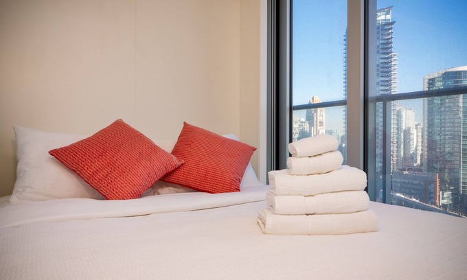 Downtown Vancouver Condo | Luxury 1BR w/Great View in Downtown Vancouver