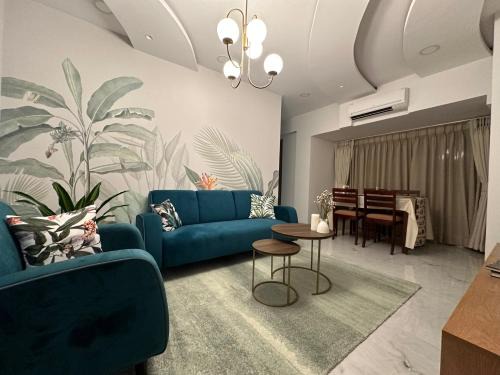 Khar Apartment | Luxury 2 BHK Tropical Apartment with Workspace in Khar West