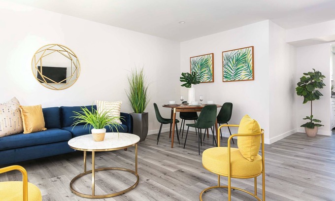 Citrus Grove Apartment | Luxury 2BR Apartment Great Area + Parking