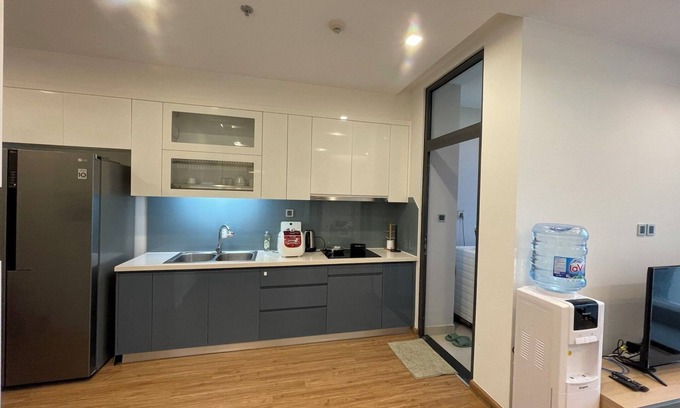 Ngoc Khanh Apartment | Luxury 2BR Metropolis – Prime Location, Best Price!