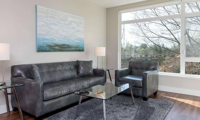 Shoreline West Apartment | Luxury 2BR | Work From Home | Downtown Mountain View