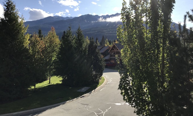 Village North House | Luxury 3 Bedroom Plus The Townhome - Midweek And Last Minute Deals!