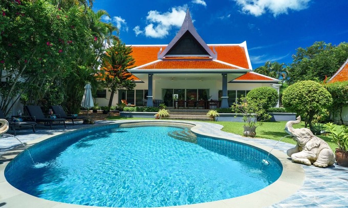 Ban Saiyuan Villa | Luxury 3 bedroom villa with tropical garden private pool - area of 1200m2