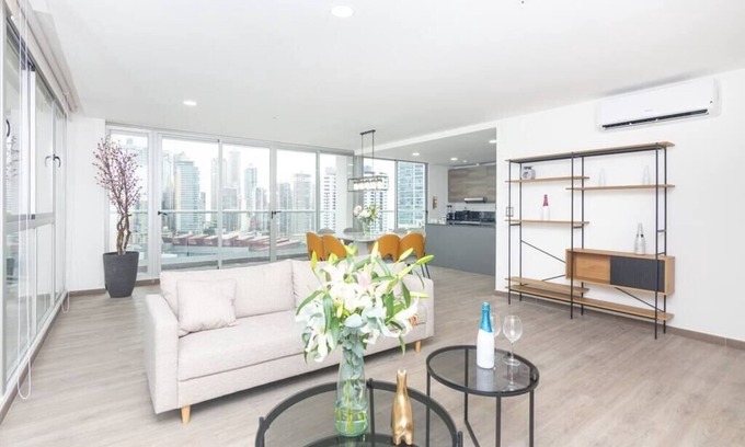 Marbella Condo | Luxury 3 BR penthouse free parking view