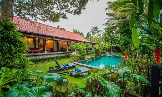 Melayang Villa | Luxury 3BR Infinity Jungle View Aashaya Villa Ubud