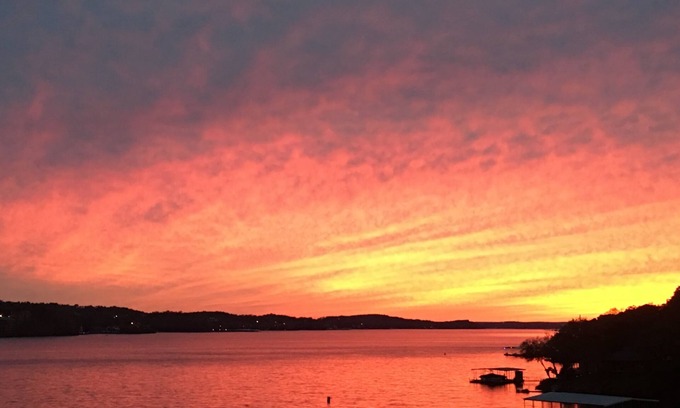 Lakeland Condo | Luxury 3BR, Lakefront/Ground Level Condo, Breathtaking Main Channel view, Wifi