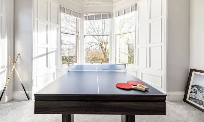 Liberton House | Luxury 5 Bedroom Victorian apartment in central Edinburgh with private parking